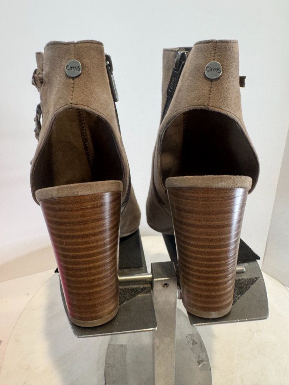 Circus by Sam Edelman Edna Dark Taupe Block Heel Sandals 8.5 New - Picture 11 of 14